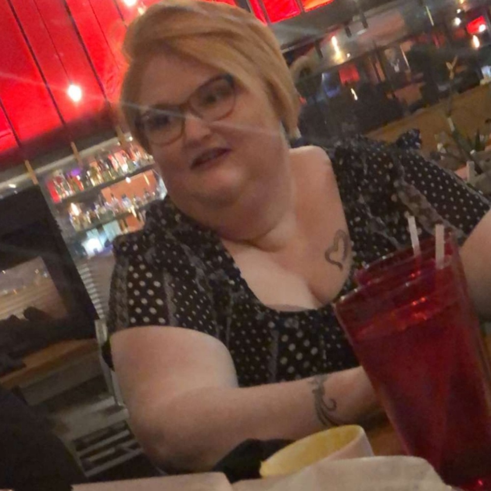 Meet your Posher, Holly